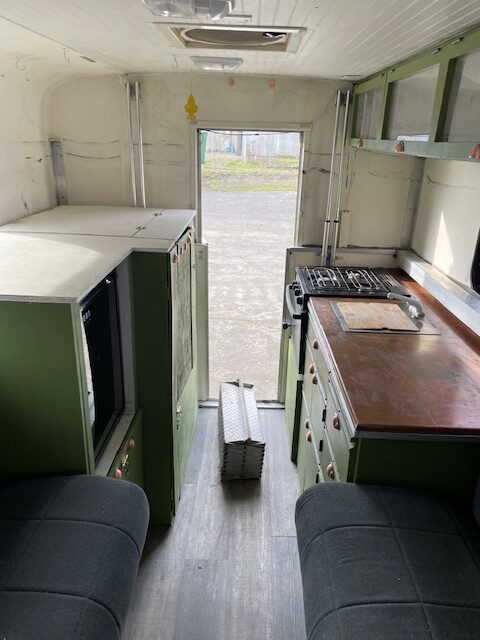 1998 10FT Alaskan Camper $4500.00